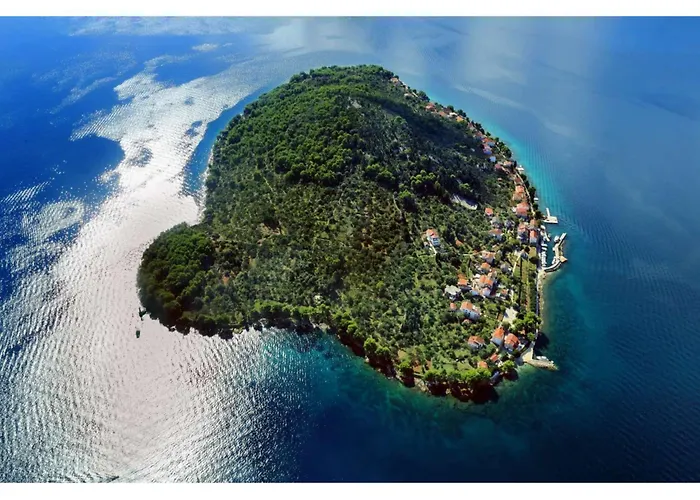 Сasa de vacaciones New House In Charming Fisherman Village Few Steps From The Sea Extra Position *