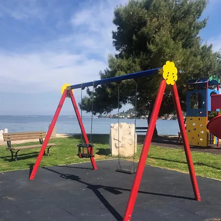 Dom wakacyjny New House In Charming Fisherman Village Few Steps From The Sea Extra Position