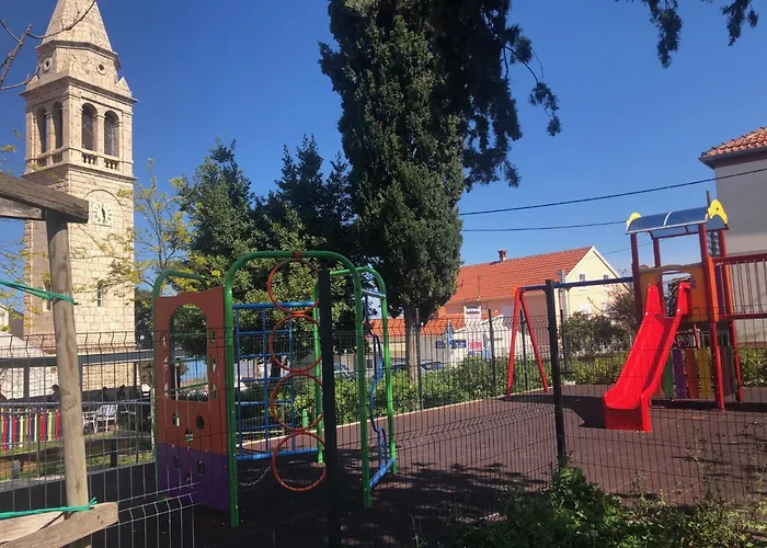 Dom wakacyjny New House In Charming Fisherman Village Few Steps From The Sea Extra Position