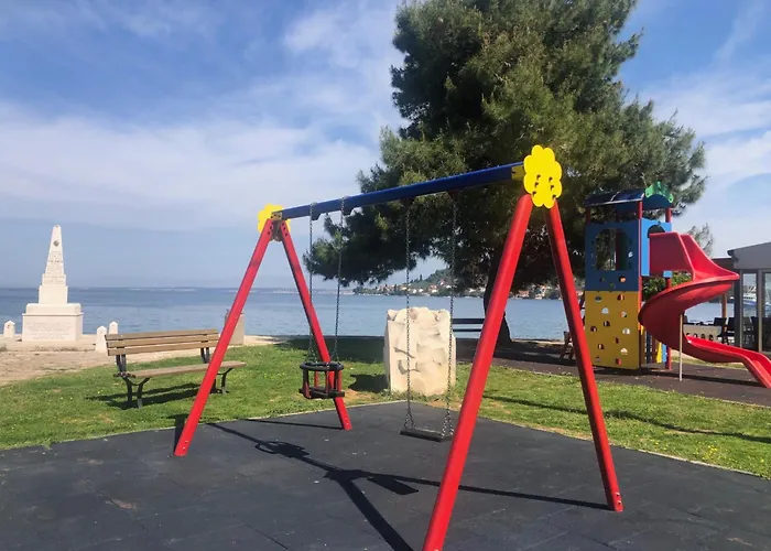 Dom wakacyjny New House In Charming Fisherman Village Few Steps From The Sea Extra Position